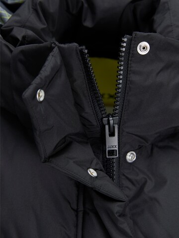 JJXX Between-Season Jacket 'Birdie' in Black