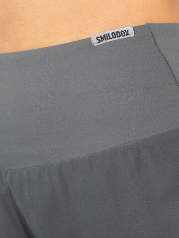 Smilodox Loose fit Workout Pants 'Advance Pro' in Grey