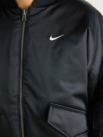 melns Nike Sportswear Starpsezonu jaka