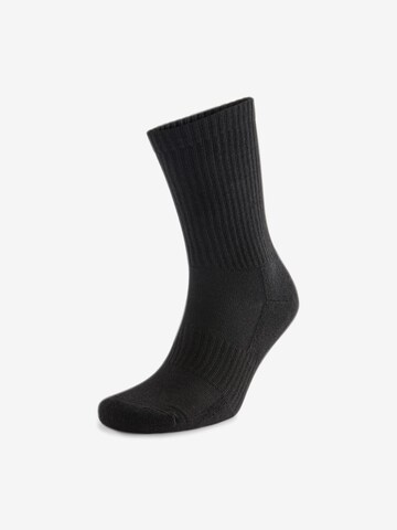 Next - Calcetines deportivos 'Essential' en negro