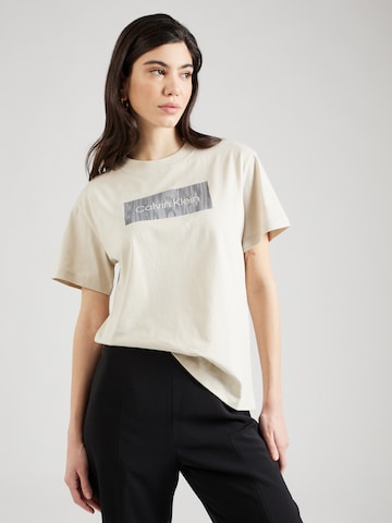 T-shirt Calvin Klein en beige : devant