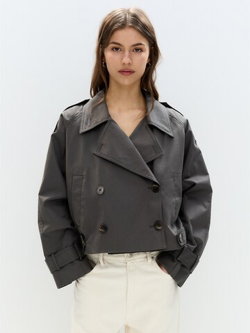Pull&Bear Between-season jacket in Grey: front