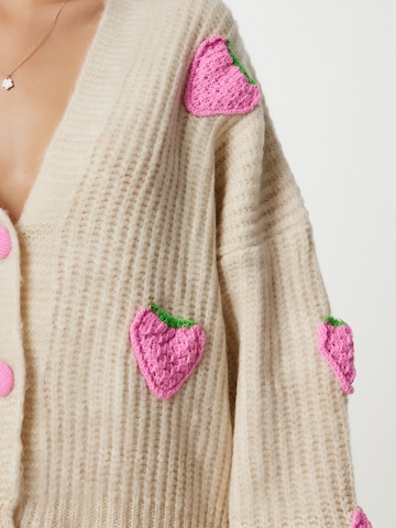 Happiness İstanbul Strickjacke in Beige