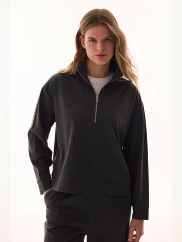 Penti - Sweatshirt 'Sweatshirts' em cinzento: frente