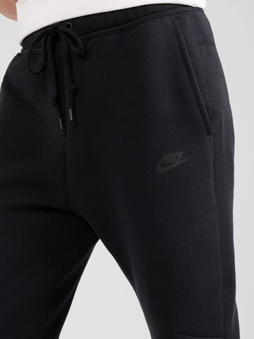 Nike Sportswear - Tapered Calças 'TECH FLEECE' em preto