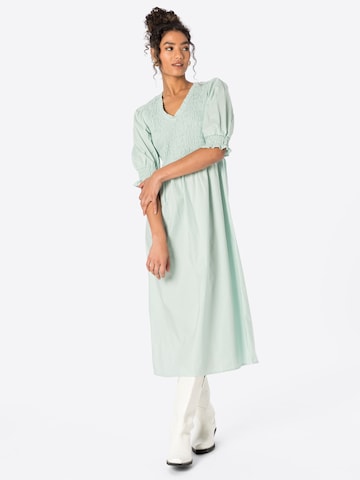 Robe 'Sage' Dorothy Perkins en vert : devant