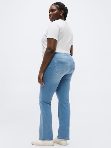 ONLY Carmakoma - regular Vaquero 'CARLAUREN' en azul