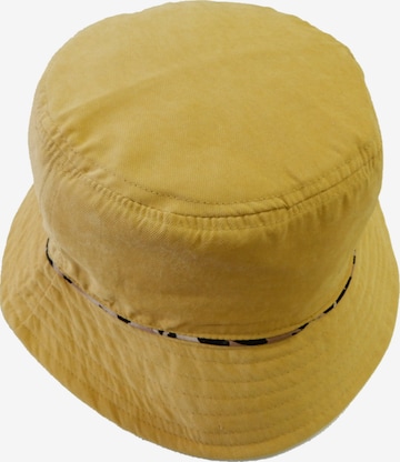 Chaplino Hat in Yellow: front