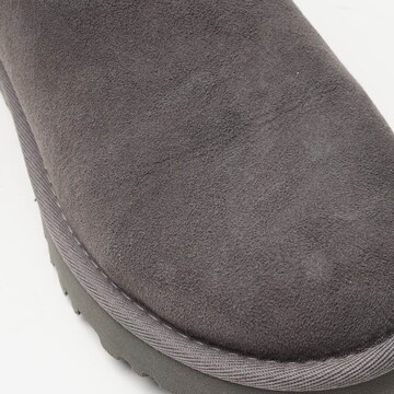 UGG Dress Boots in 36 in Grey