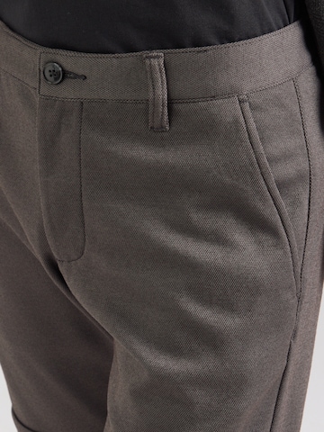 s.Oliver - regular Pantalón chino 'Phoenix' en gris