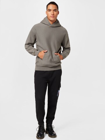 Champion Reverse Weave Sweatshirt in Grey