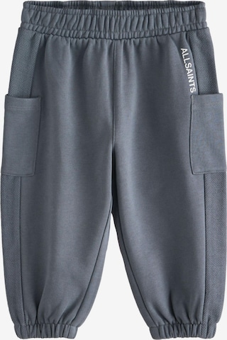 smALLSAINTS Tapered Housut värissä harmaa: etupuoli