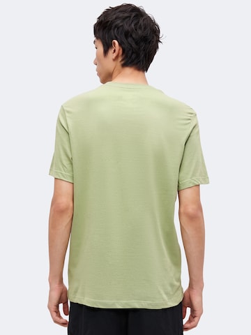 NIKE Performance Shirt in Green