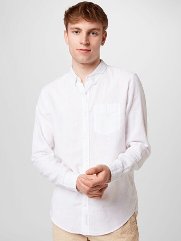 Coupe regular Chemise BURTON MENSWEAR LONDON en blanc : devant