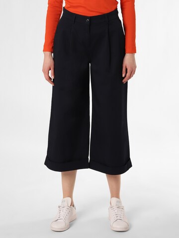 Marie Lund Flared Pleat-Front Pants ' ' in Blue: front