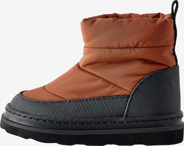 Next Snow Boots in Brown: front