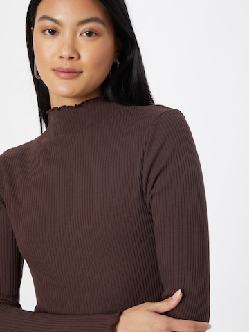 LEVI'S ® Shirt 'Flora Mockneck' in Brown