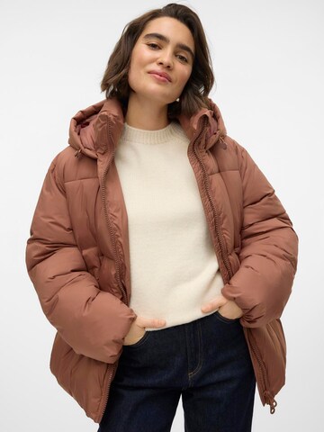 VERO MODA Vinterjakke 'VMIDALINE' i brun
