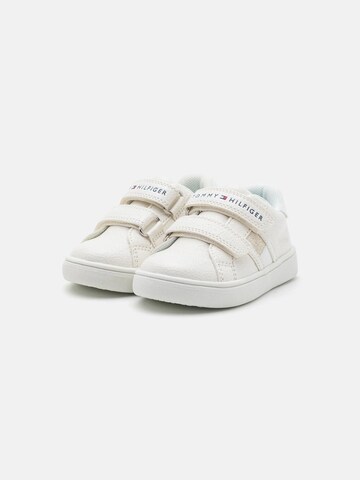 TOMMY HILFIGER Sneaker 'Claire' in Beige: Vorderseite