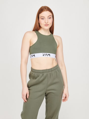 ABOUT YOU x VIAM Studio Top 'Decisive' in Green: front