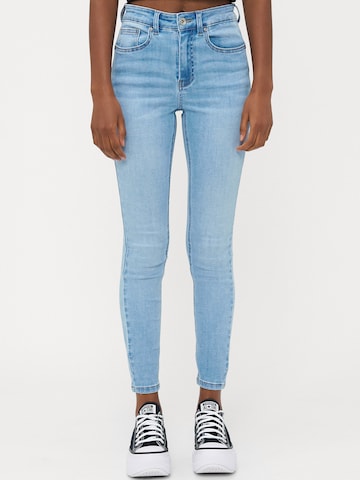 Skinny Jean 'ONLLULU' Only Petite en bleu : devant