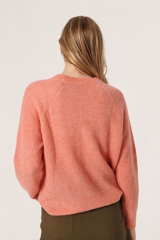 SOAKED IN LUXURY Pullover 'Tuesday' i rød