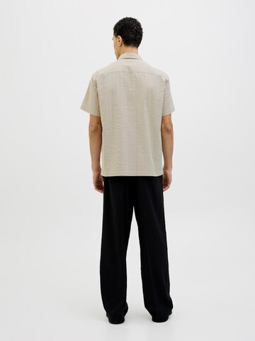 Jack & Jones Premium - Ajuste confortable Camisa 'JPRCCEASTON' en beige
