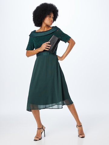 APART Kokteilové šaty - Zelená