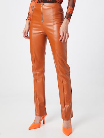 Femme Luxe Slimfit Broek 'ISLA' in Bruin: voorkant