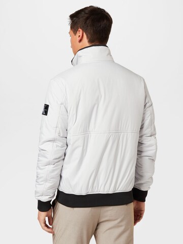 Calvin Klein Jeans Átmeneti dzseki 'HARRINGTON' - fehér