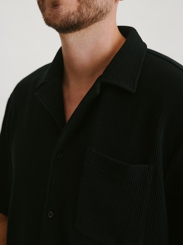 NCO Shirt in Schwarz