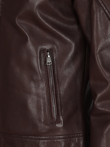 Veste mi-saison JCC en rouge