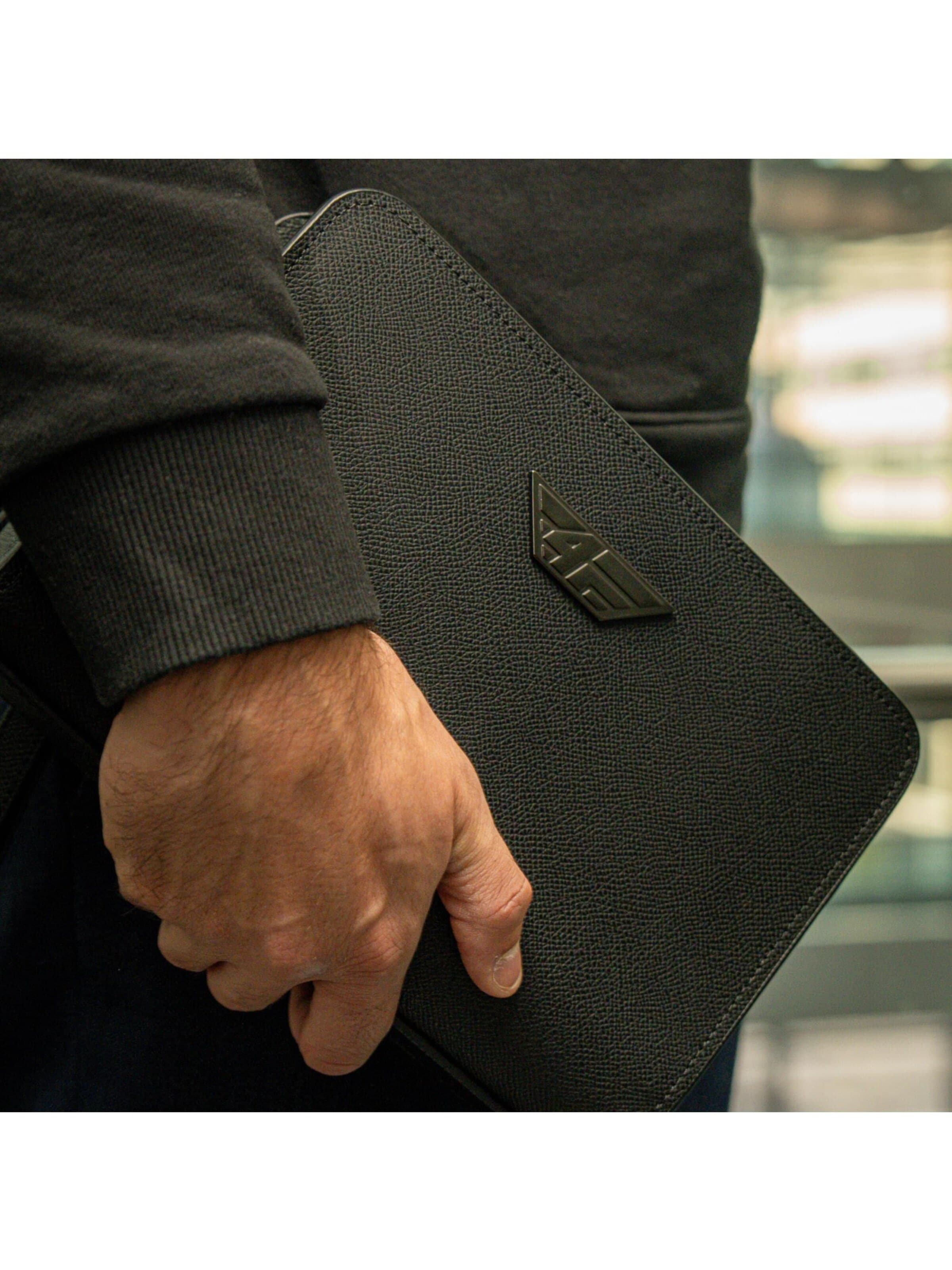 4FLY Handbag in Black