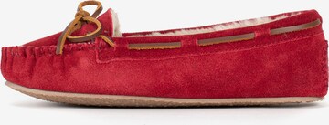 Minnetonka Huisschoenen 'Cally' in Rood: voorkant