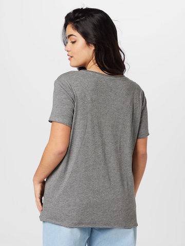 ONLY Carmakoma Shirt 'QUOTE' in Grey