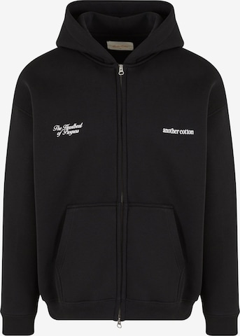 Another Cotton Lab Collegetakki 'About Passion' värissä musta: etupuoli