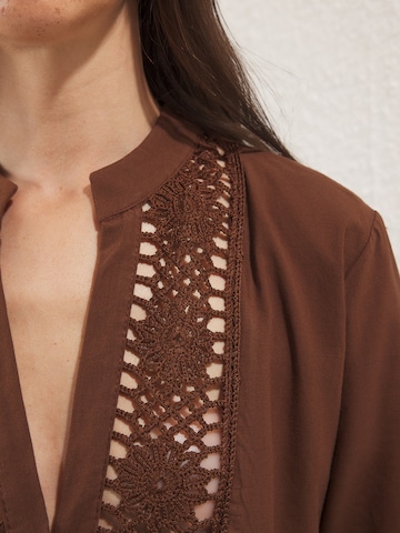 Trendyol - Vestido en marrón