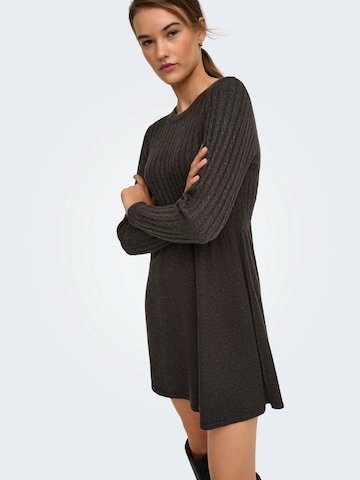 Robes en maille 'ONLFIA' ONLY en marron