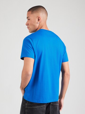 Carlo Colucci Särk, värv sinine: tagant vaates