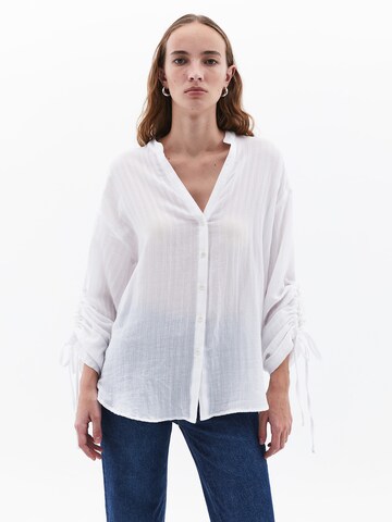 OXXO Blouse in Wit: voorkant