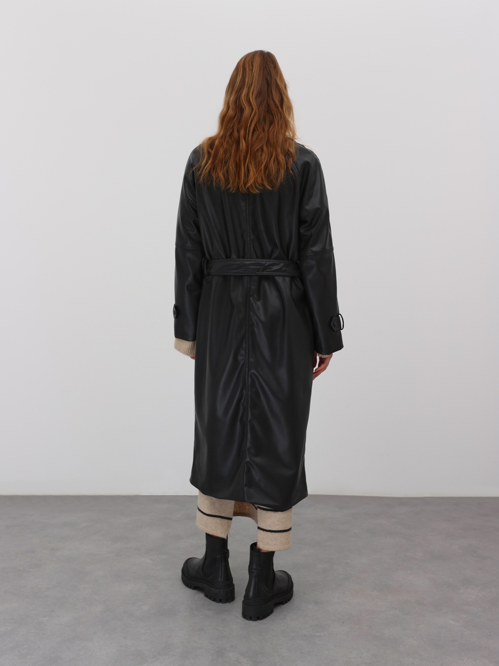 EDITED Produits Manteau mi-saison 'Pablo' noir