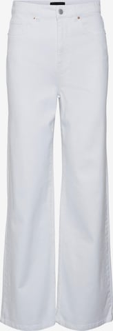 VERO MODA Boot cut Jeans 'Kathy' in White: front