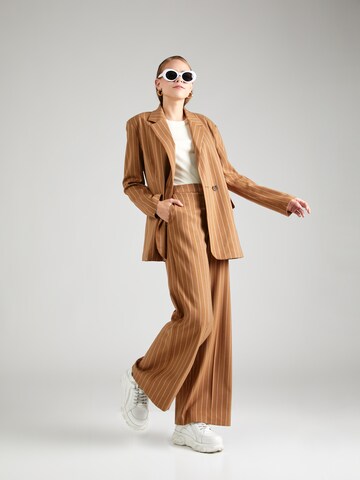 Wide leg Pantaloni con piega frontale 'DATUMA' di b.young in marrone