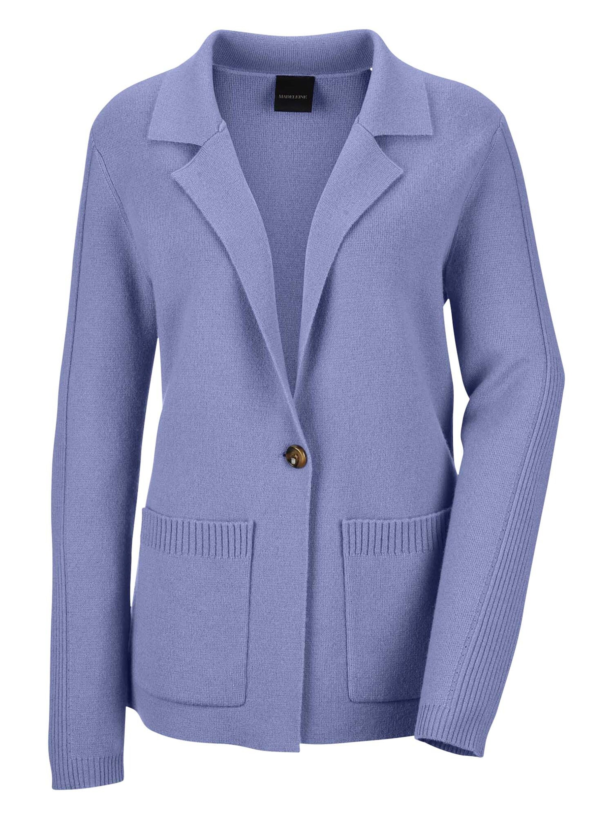 MADELEINE Strickjacke in Blau: Vorderseite