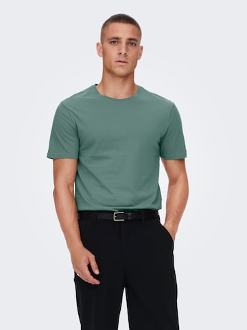 Only & Sons Regular fit Μπλουζάκι 'MATT' σε πράσινο