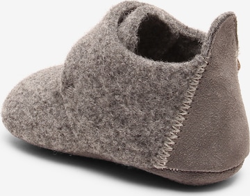 Bisgaard Uniseks baby klittenband Star pantoffels, bruin, 26 EU Bisgaard Uniseks baby klittenband Star pantoffels, bruin, 26 EU