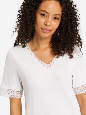 Hanro Nachthemd 'Moments'‌‌‌ in Weiß