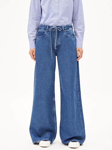 ARMEDANGELS Wide leg Jeans 'Astraeaas' in Blue: front