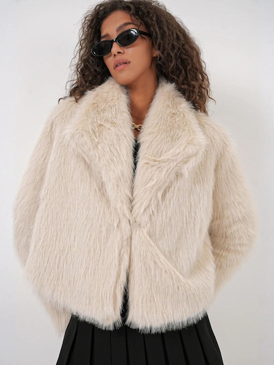 Bigdart Winter Coat in S in Cream, Item view