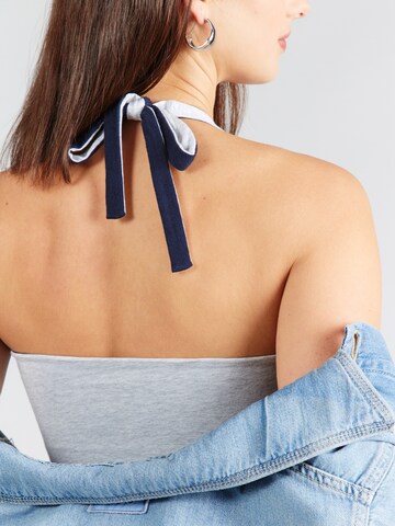 HOLLISTER Top w kolorze szary